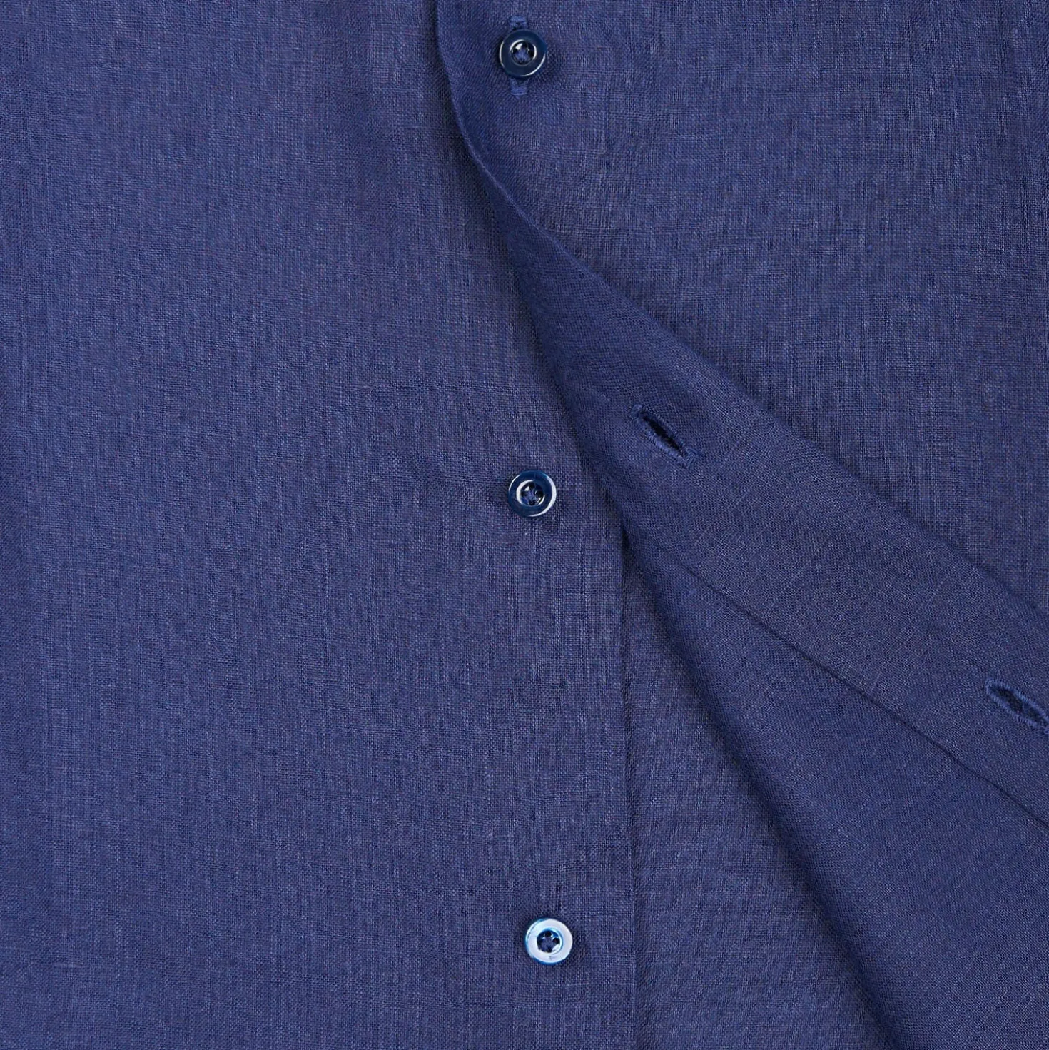 CAMICIA IN LINO BLU NOTTE Con bottoni in madreperla
