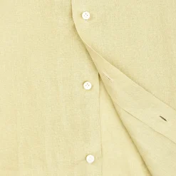CAMICIA IN LINO VERDE CHIARO Con bottoni in madreperla