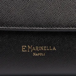 CLUTCH BAG NERA In pelle bottolata