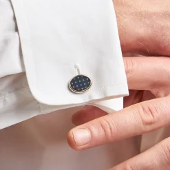 GEMELLI DA POLSO IN ARGENTO GRIGIO SCURO Con microfantasia fiore