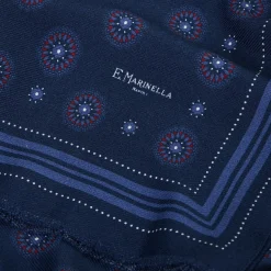 STOLA DARK BLUE IN LANA Decorazioni floreali